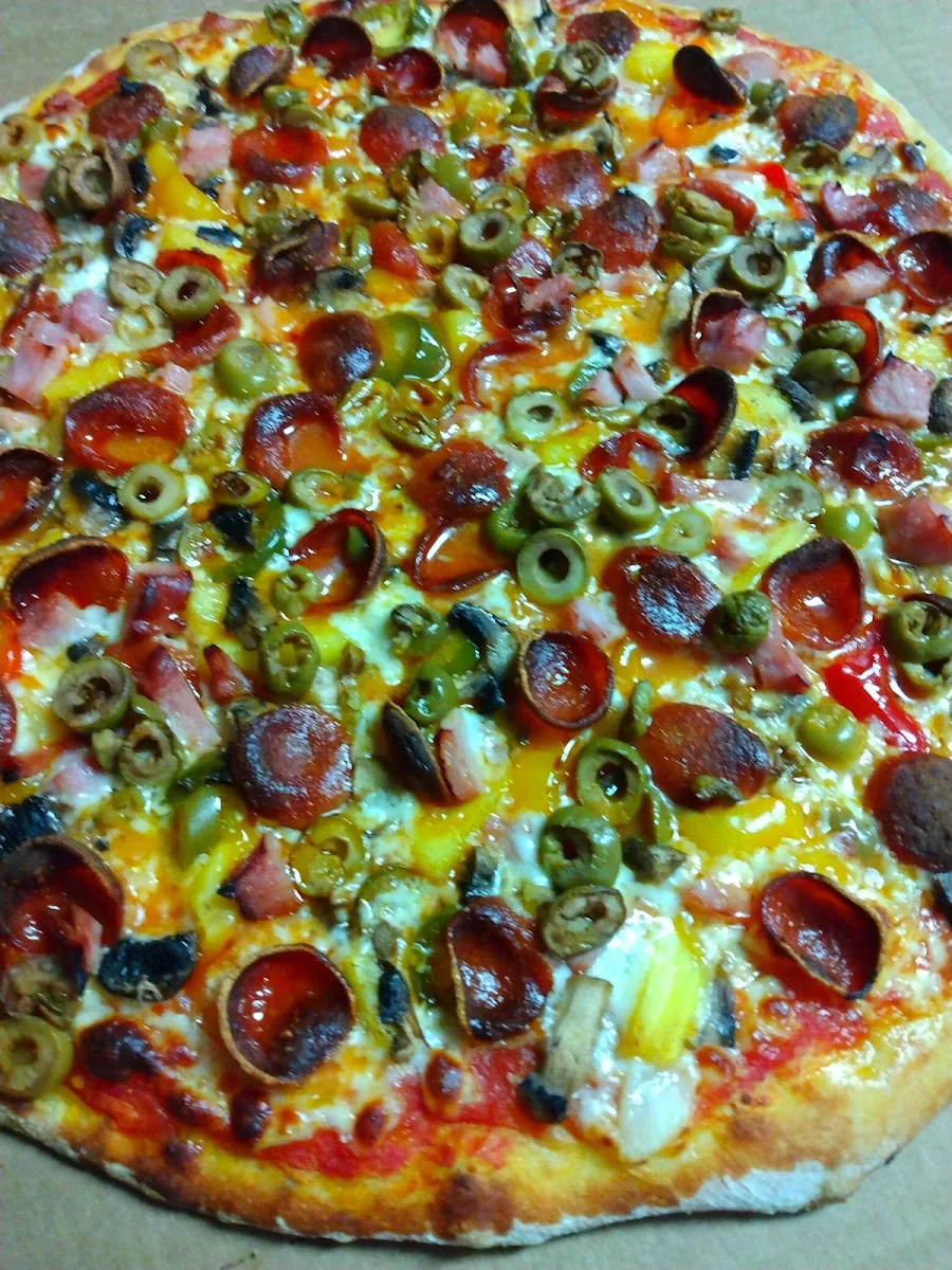 Highlights, Garage Pizza