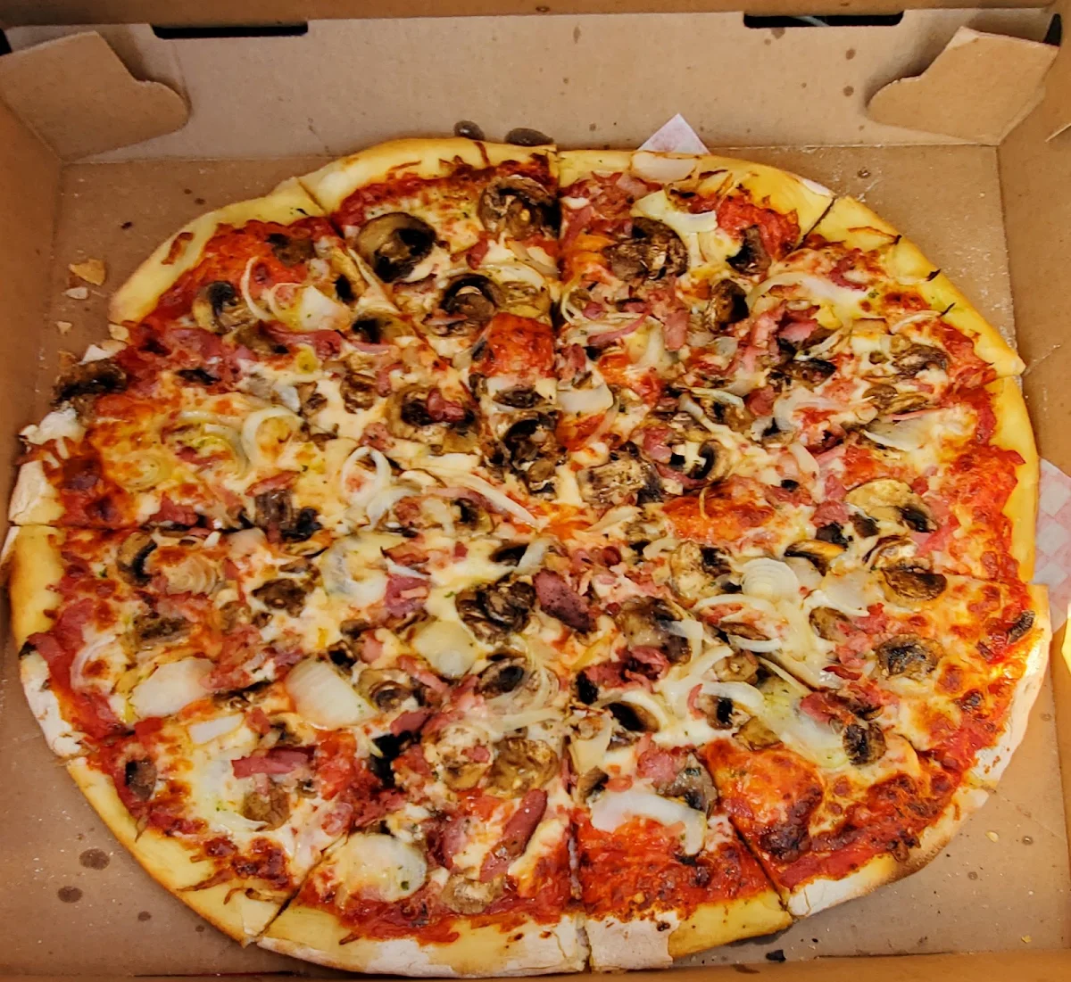 Highlights, Garage Pizza