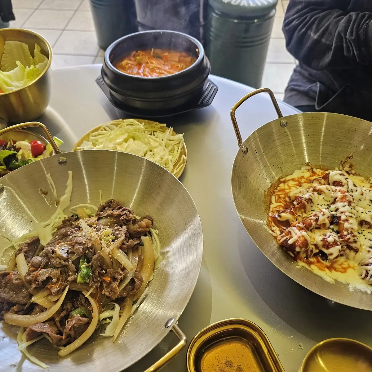 Bulgogi Chicken Buldak and Army Stew, 대박집.윈저DAEBAK JIB RESTAURANT