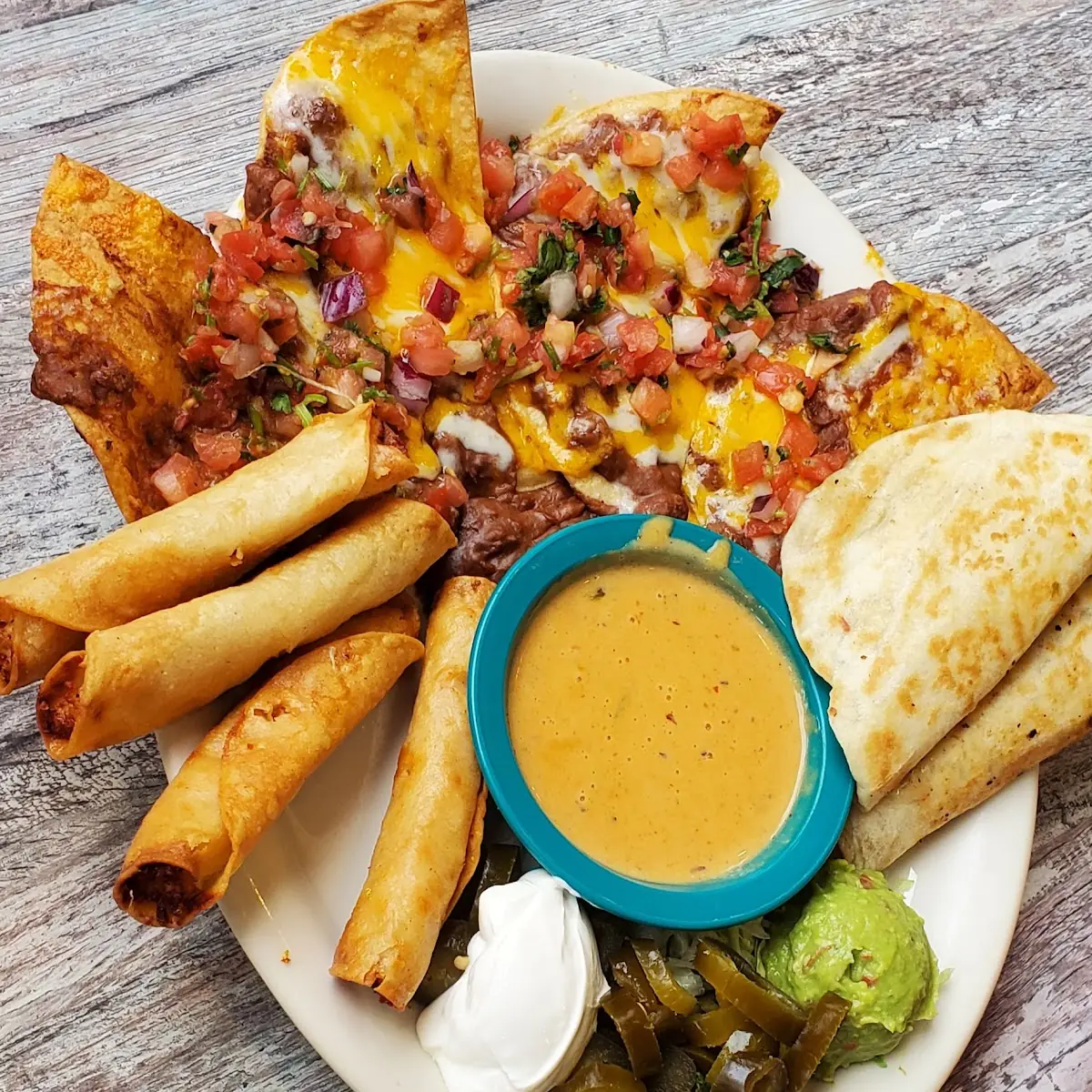 Ponchos Appetizer Platter