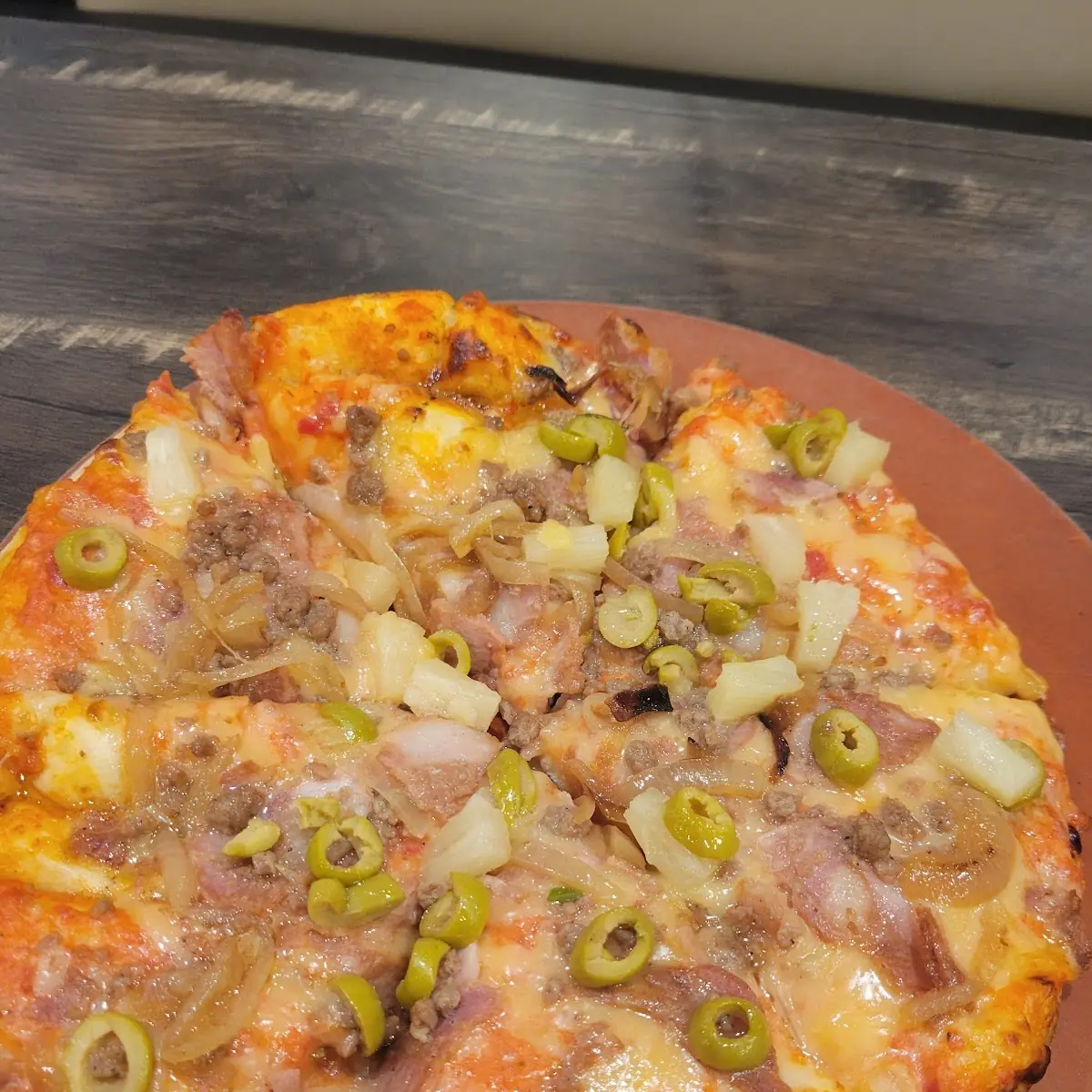 Hawaiian Pizza
