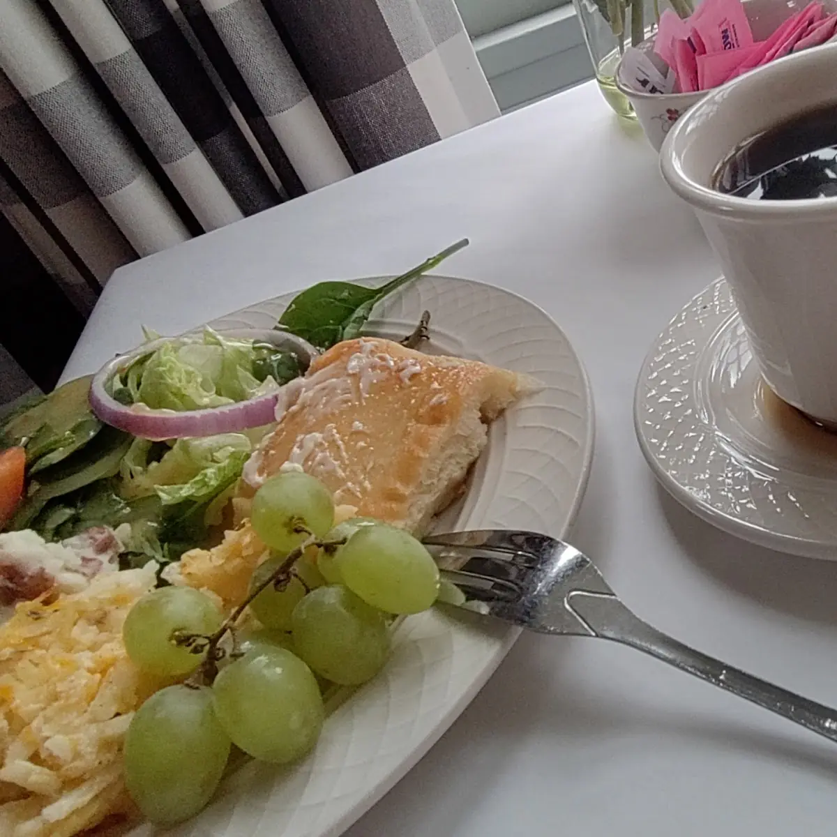 Salad with Fresh Fruit