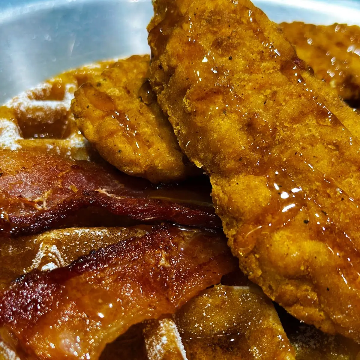 Fried Chicken & Waffle