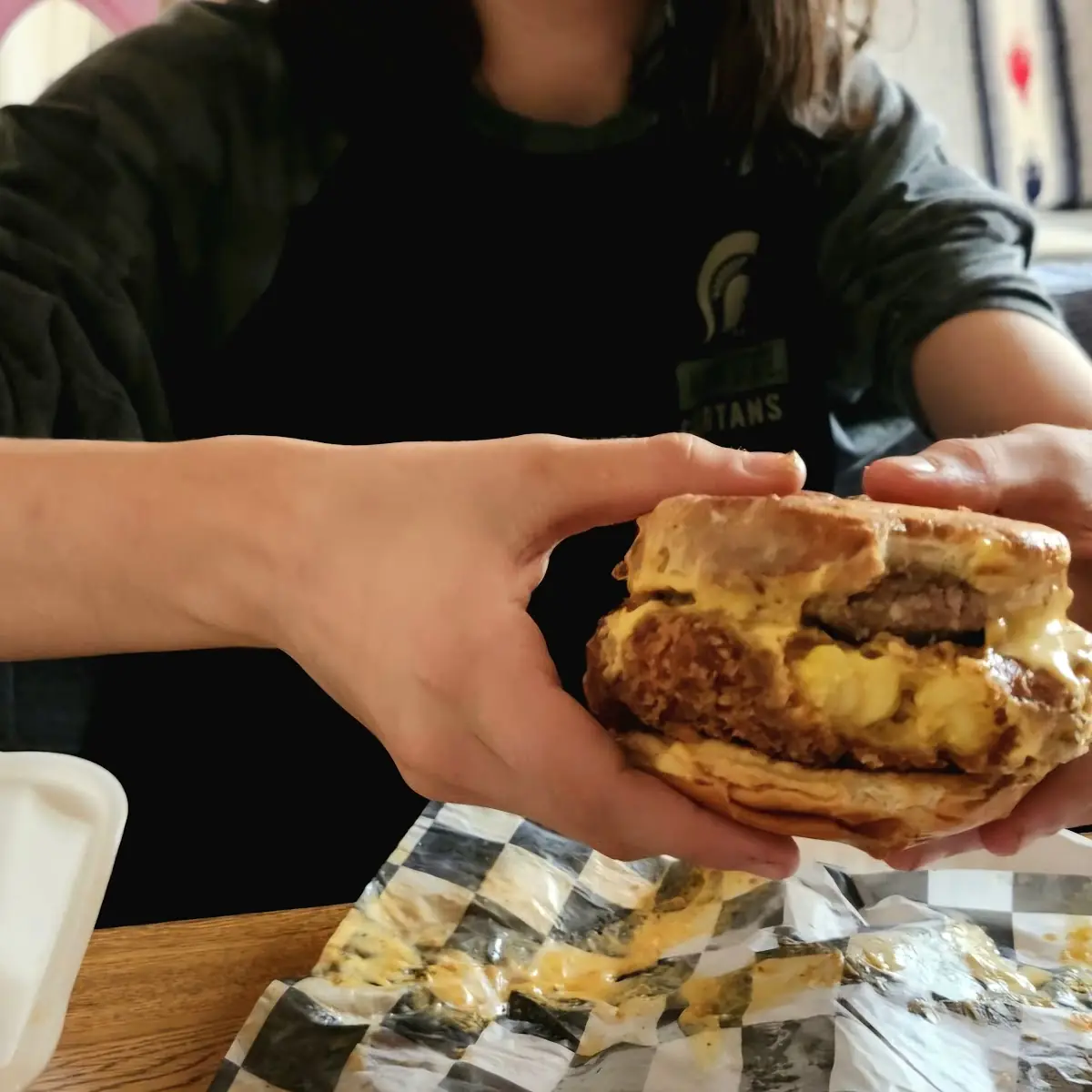 Mac-N Cheese Burger