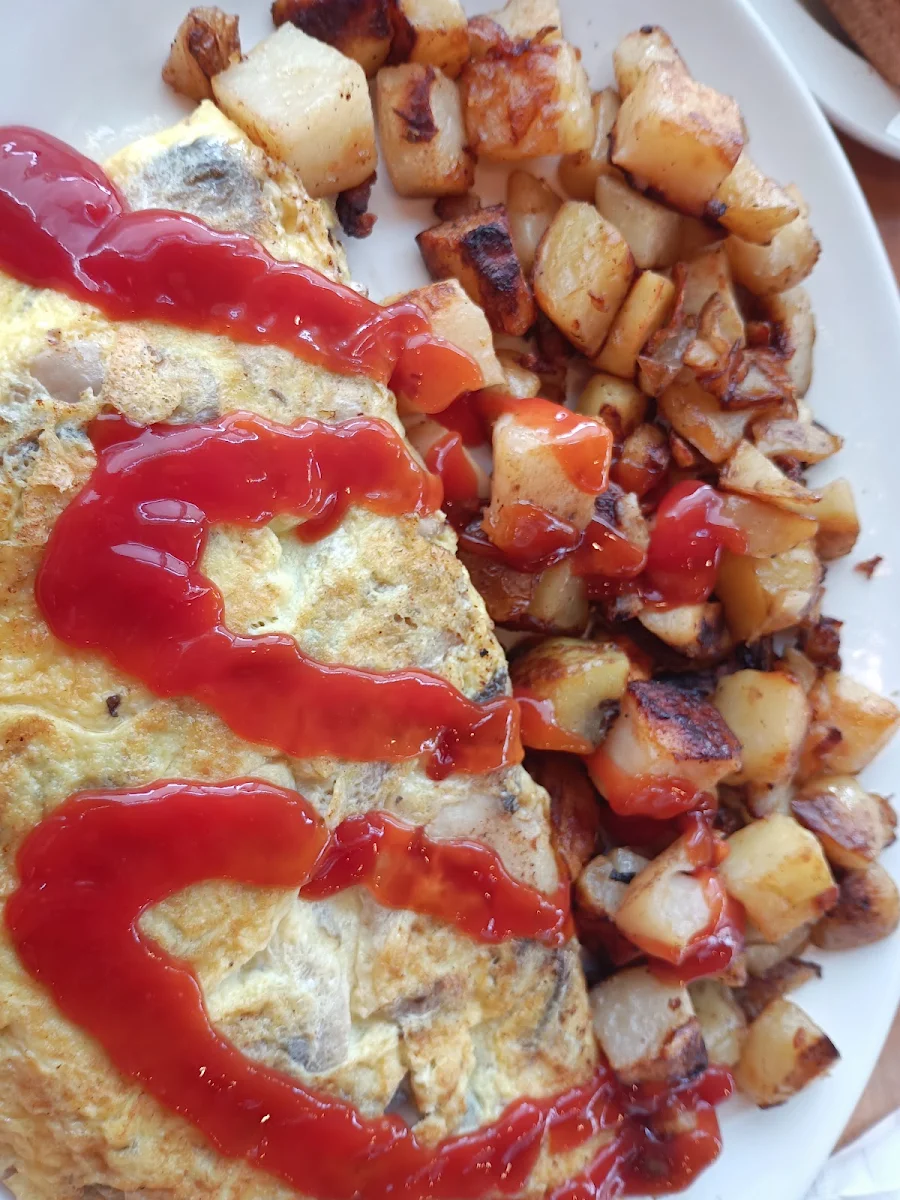 Cheese Omelette, Sunset Grill