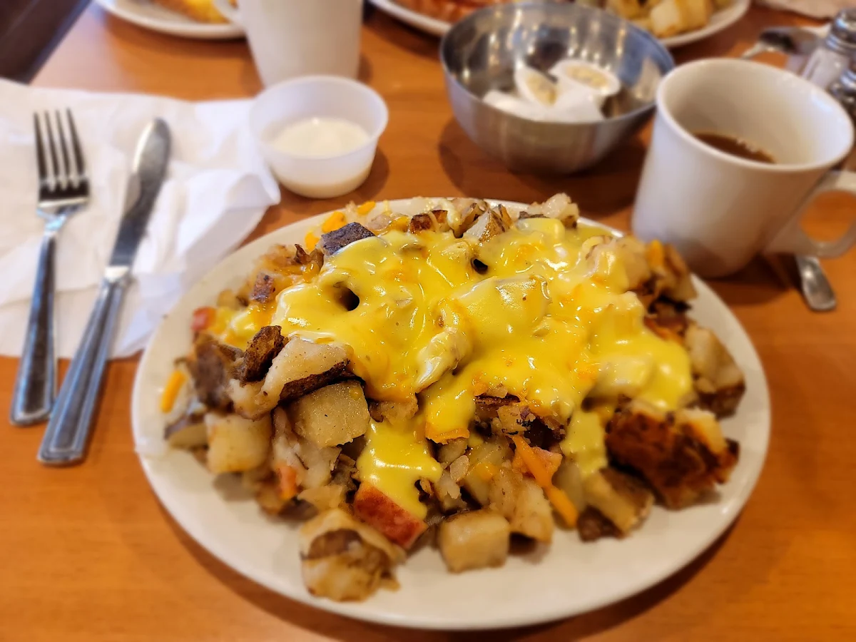 Sunset Breakfast Poutine, Sunset Grill