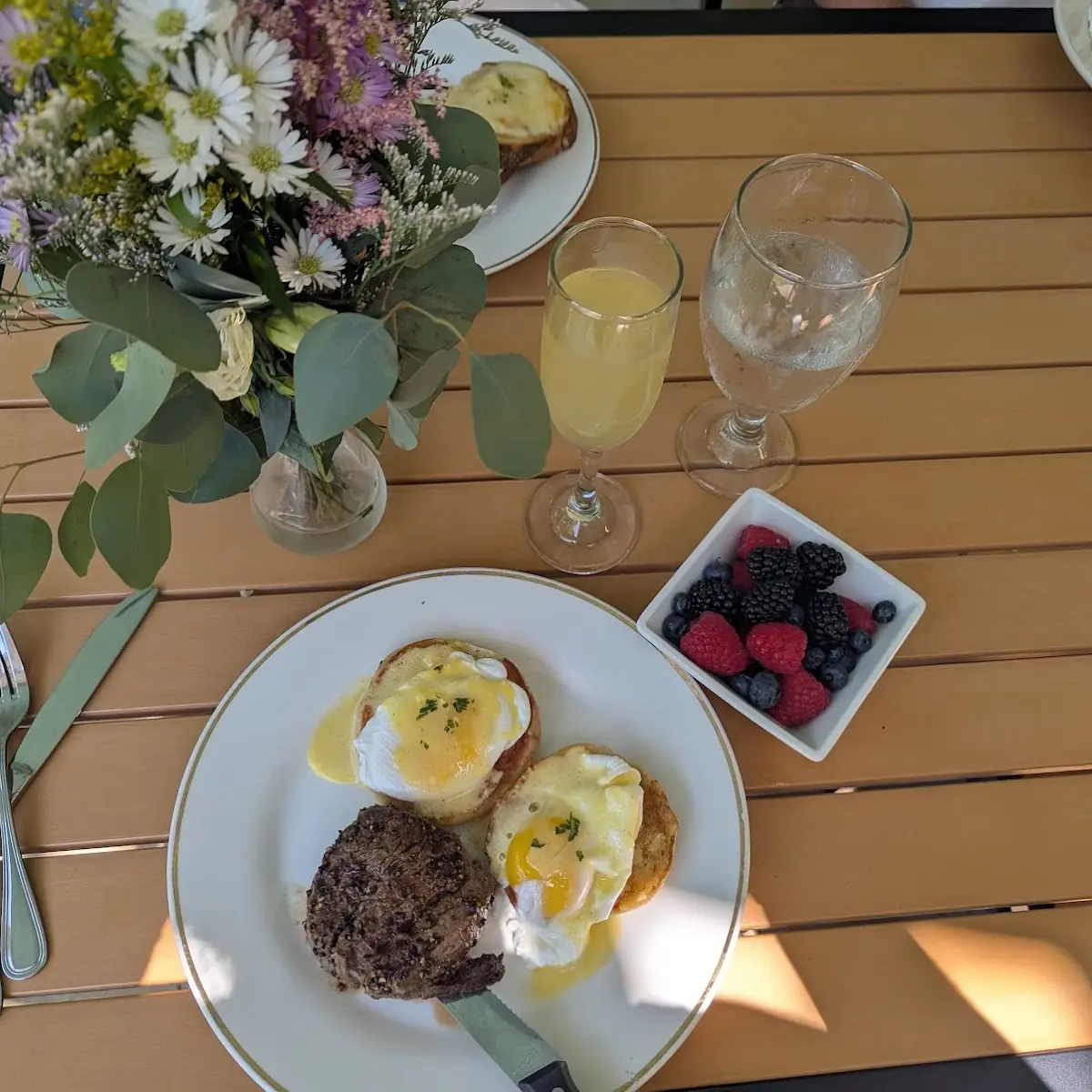 Filet Mignon Eggs Benedict