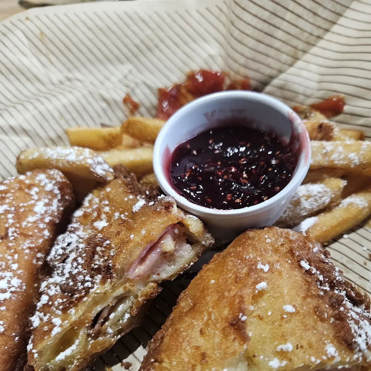 Monte Cristo Sandwich