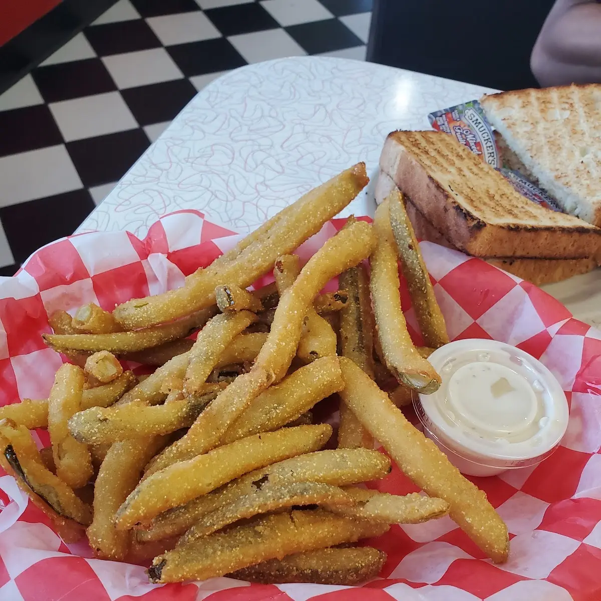 Grilled Cheese & Fries