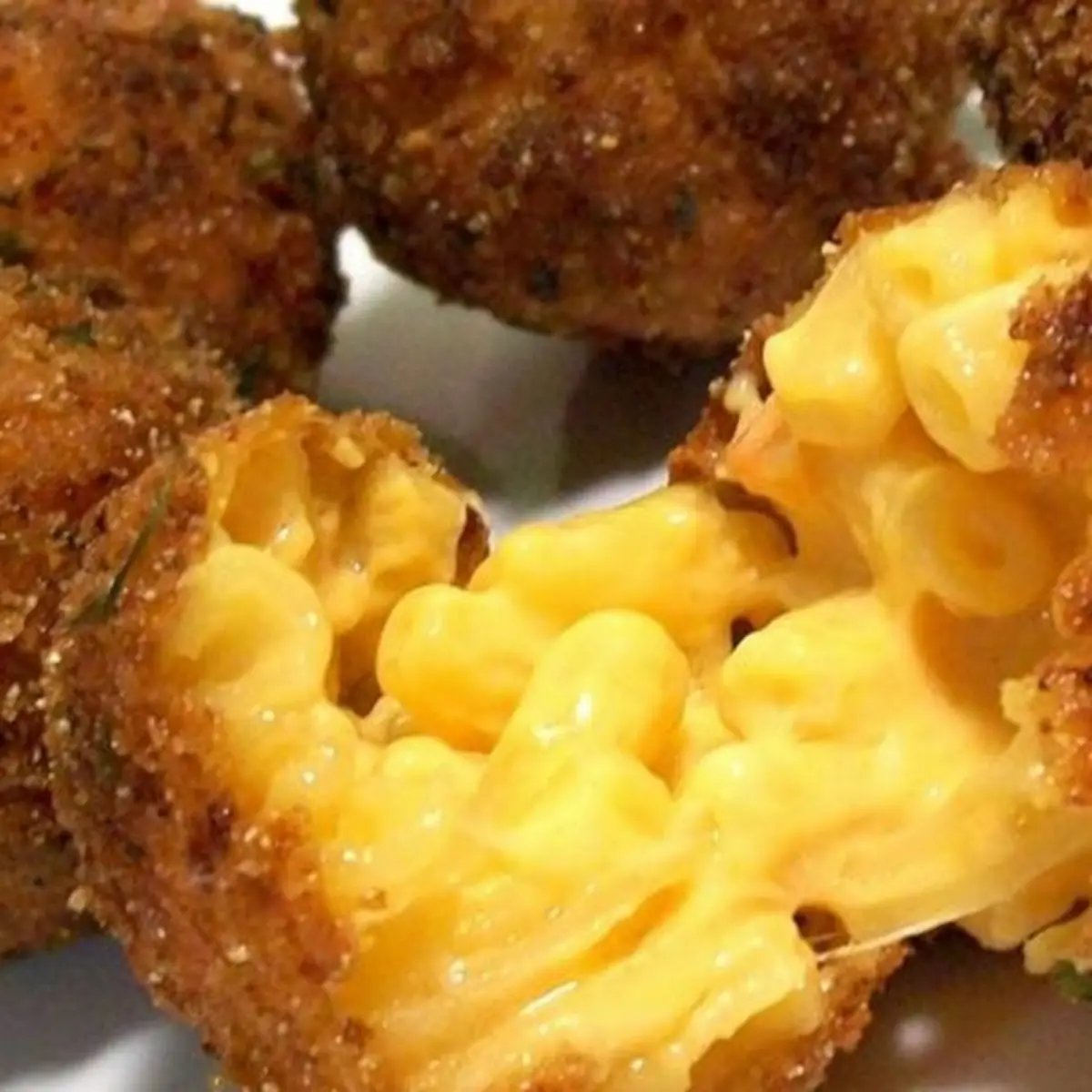 Deep-Fried Mac 'N Cheese Bites