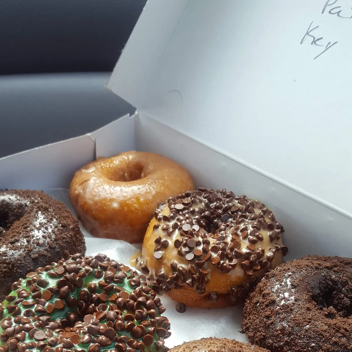 Dozen Donuts Mix & Match
