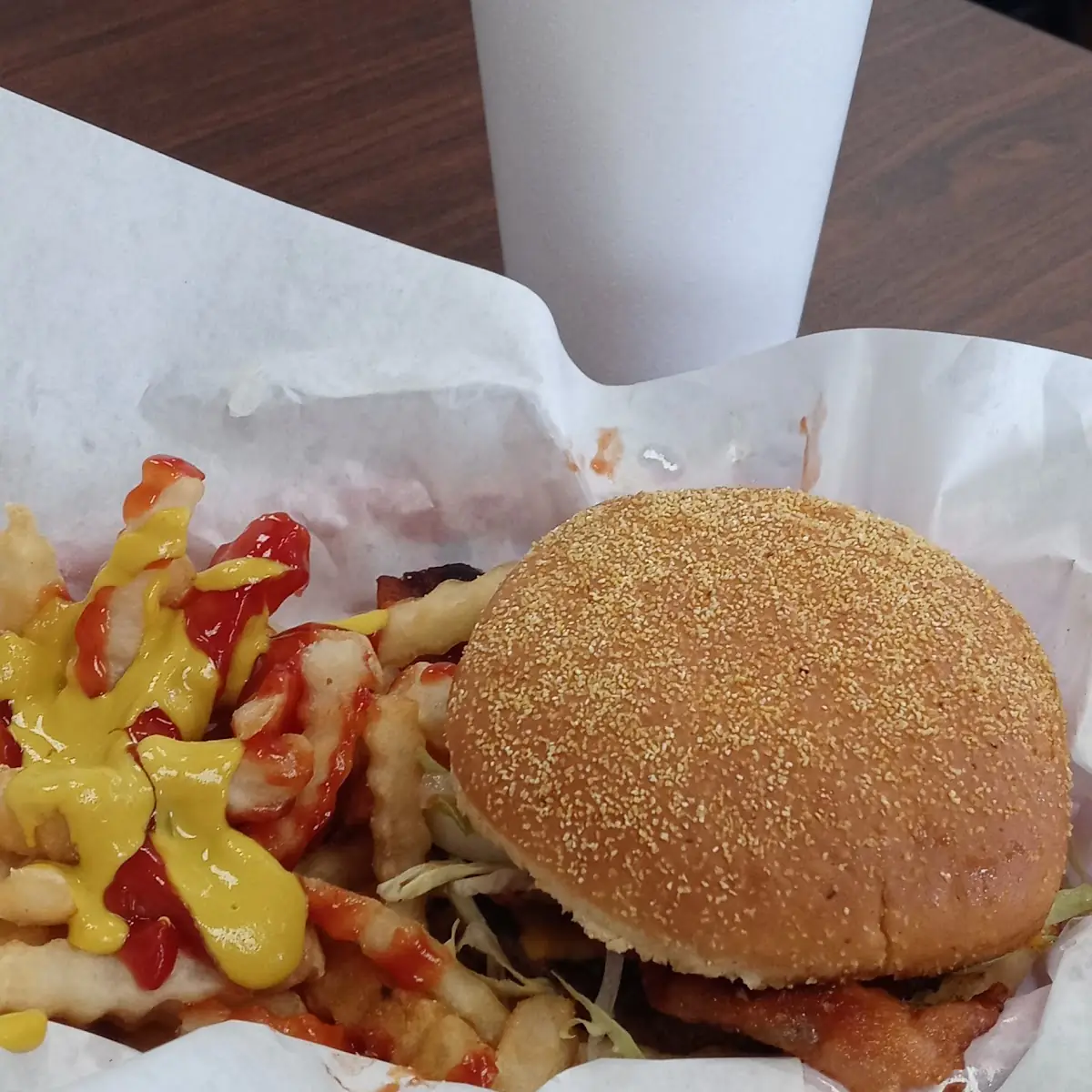 Cheese Burger with Fries