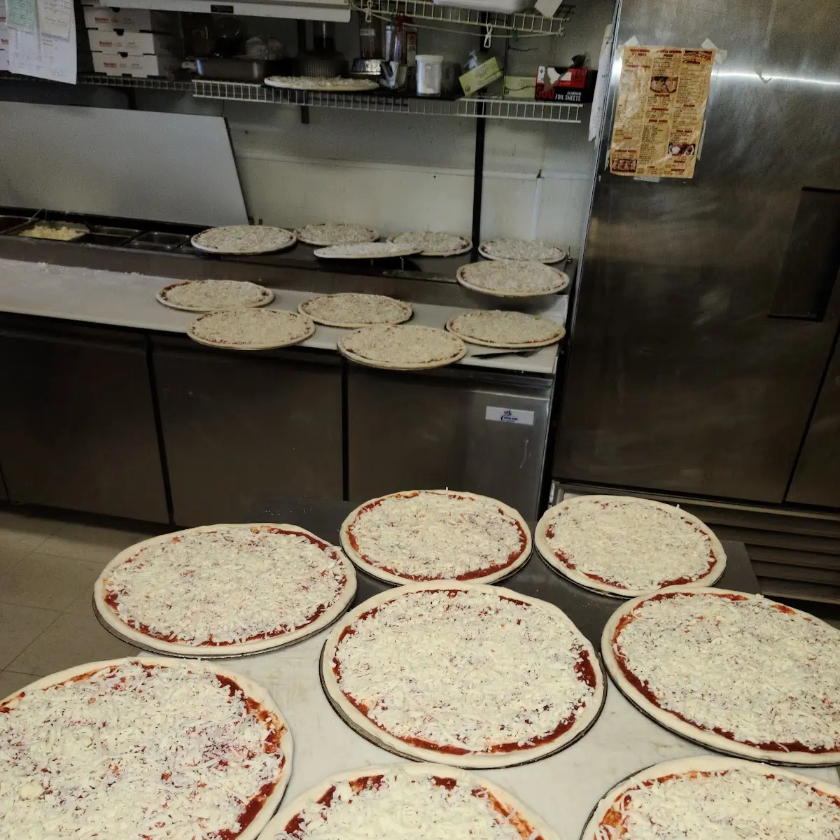 Pepperoni Pizza New York Style