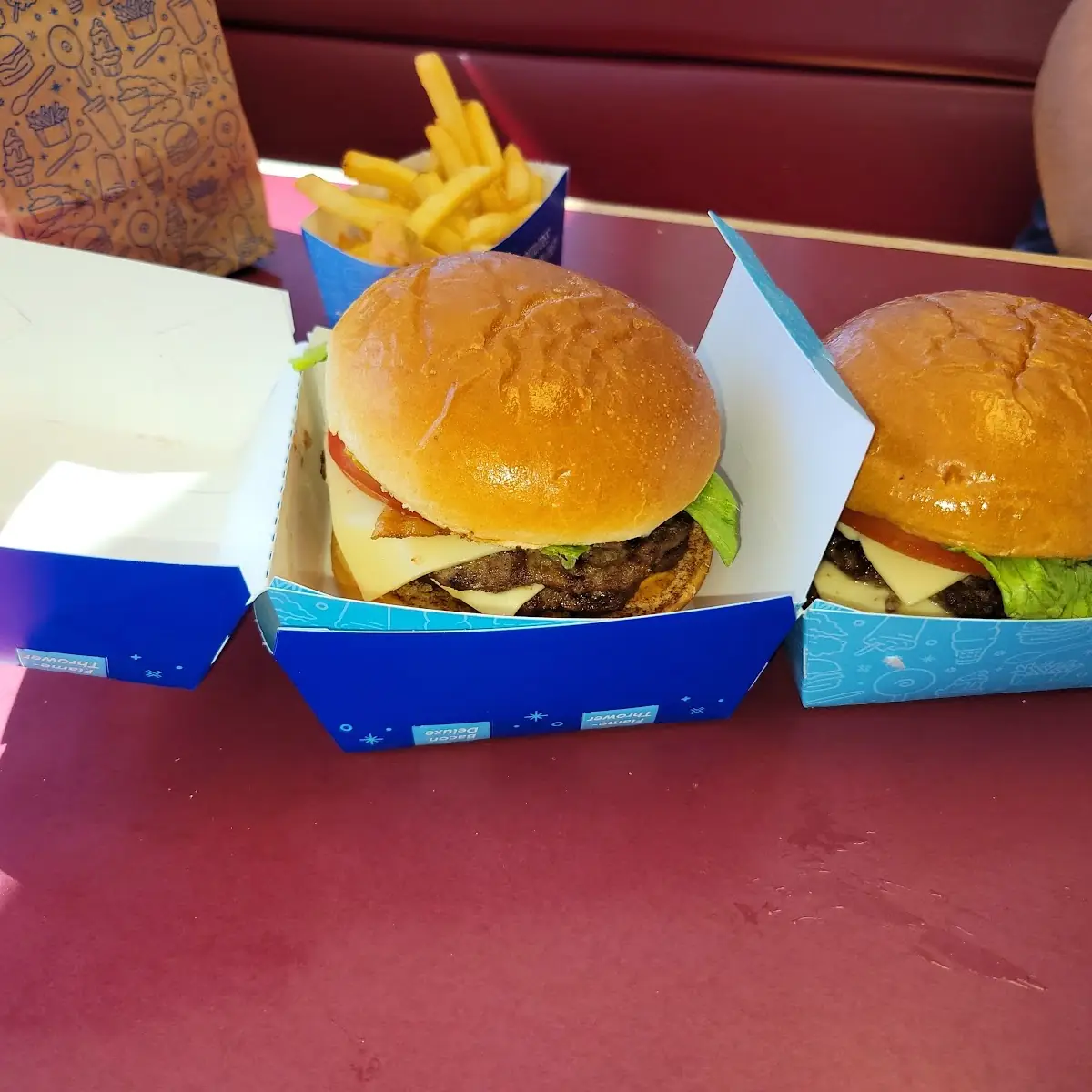 Hamburger Kids Meal