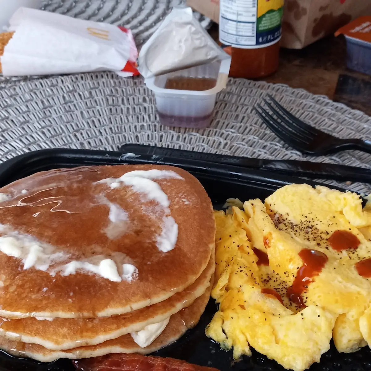 Big Breakfast with Hotcakes