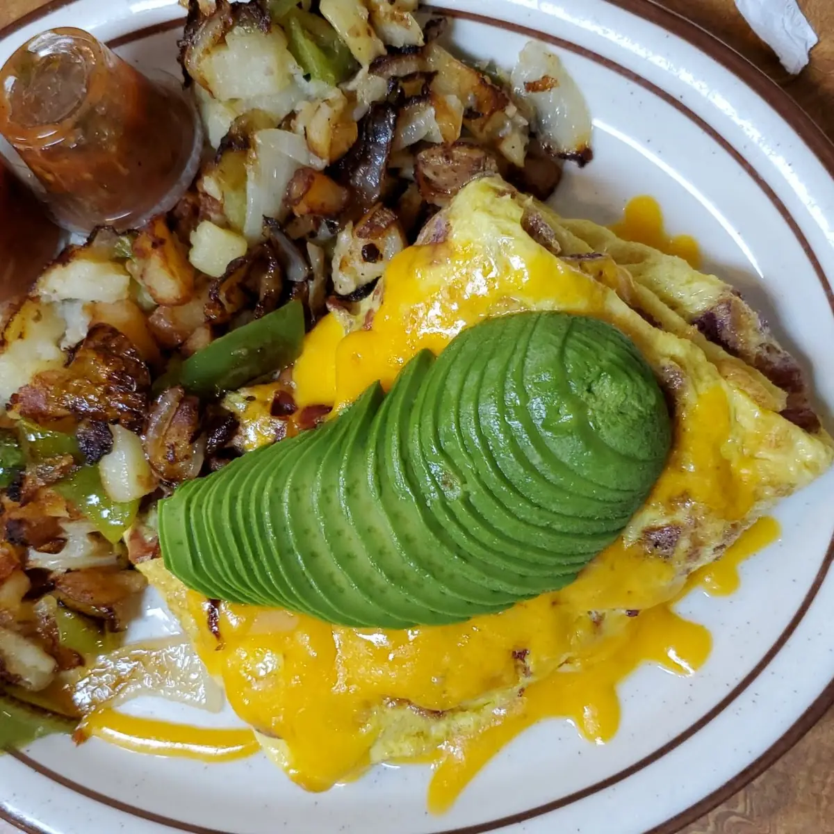 Bacon Cheddar & Avacado Omelette
