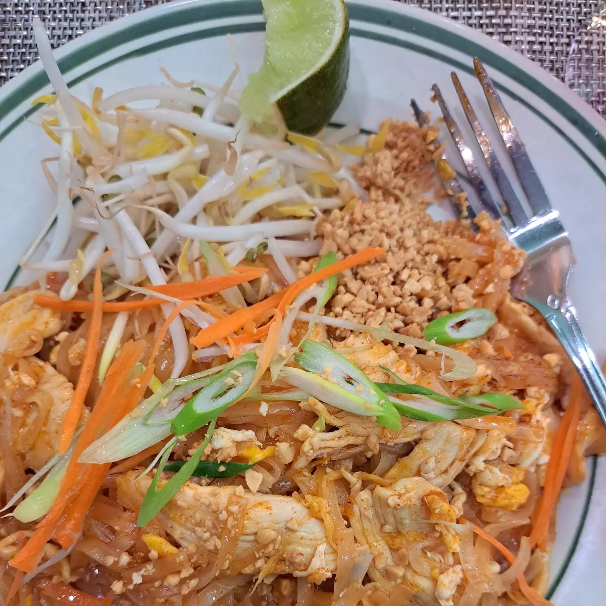 Chicken Pad Thai