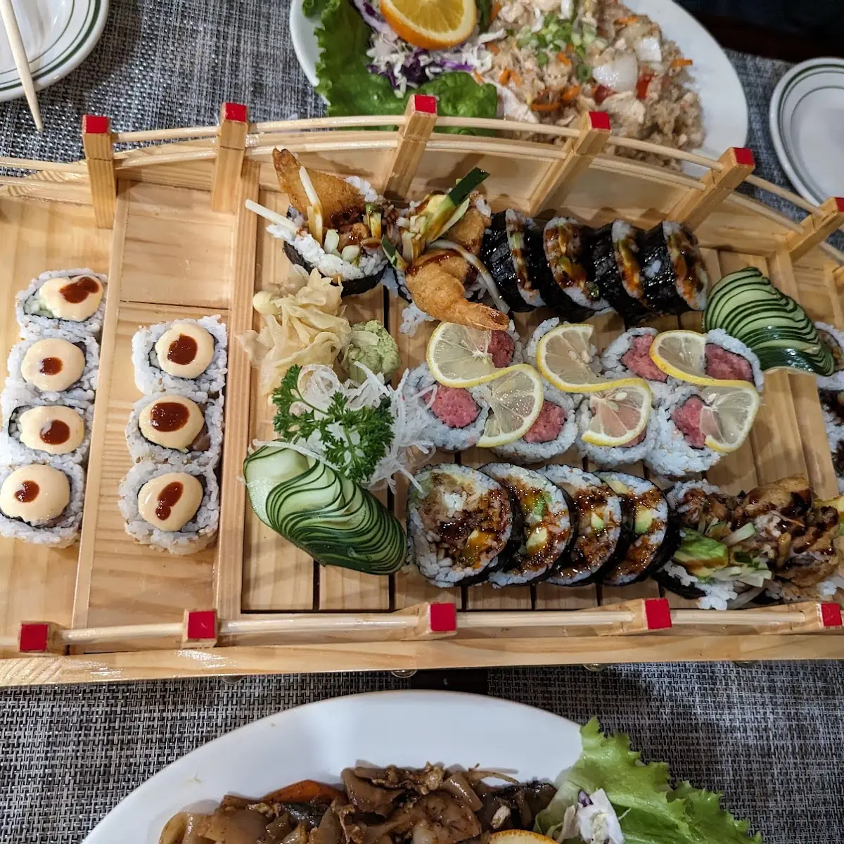 Sushi & Sashimi