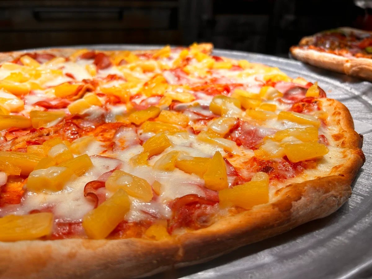 Hawaiian Pizza