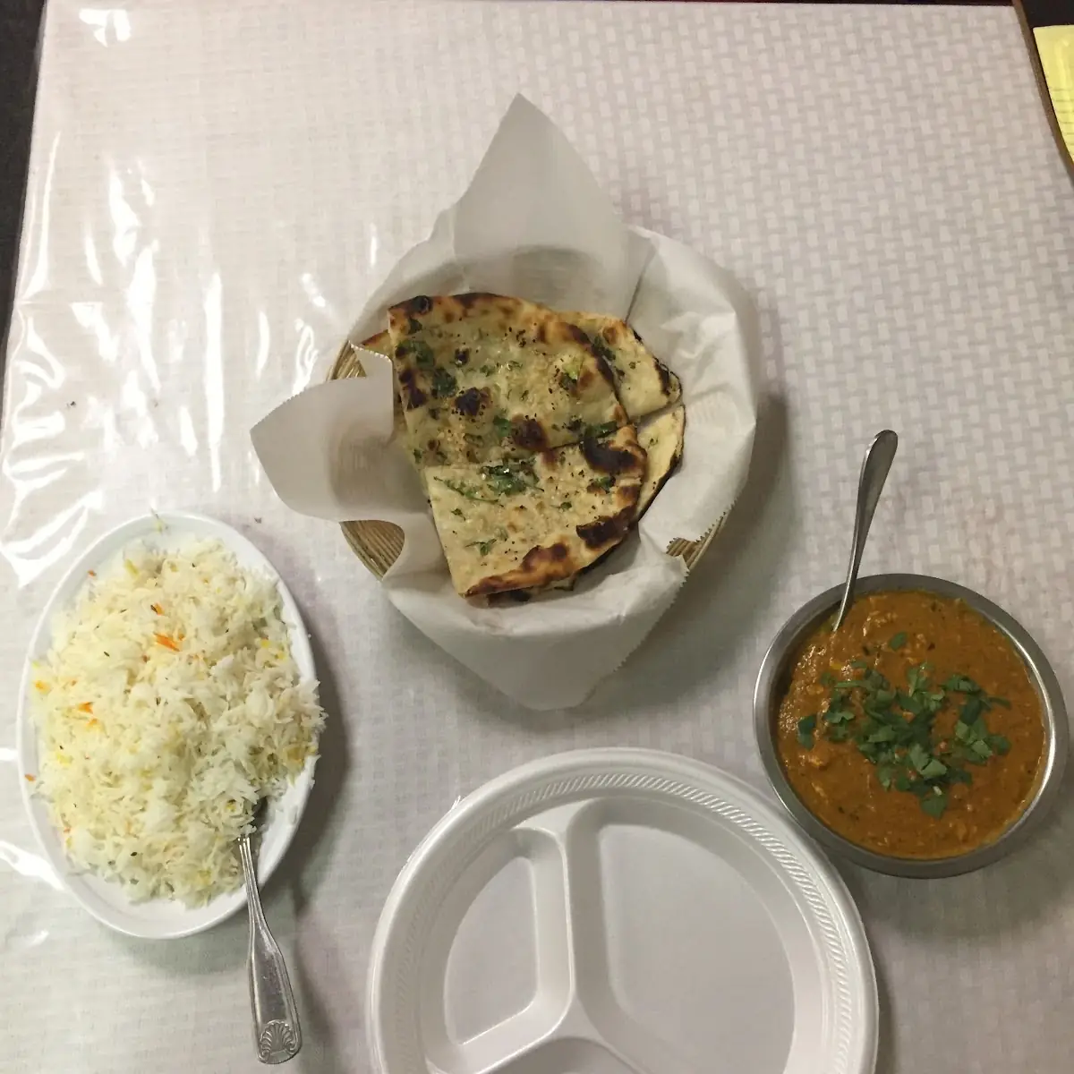Shahi Paneer with Garlic Naan