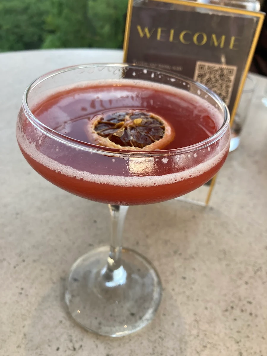 Barrel Aged Smoked Manhattan