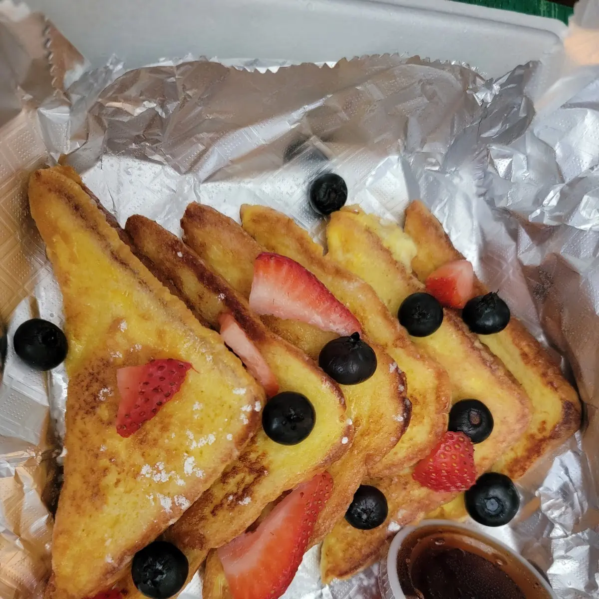 French Toast w Berries