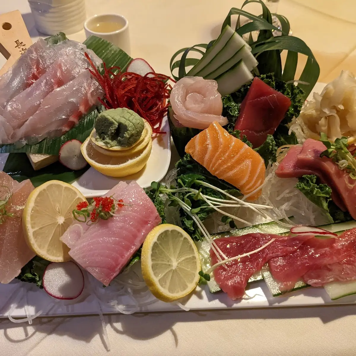 SUSHI & SASHIMI (LUNCH)