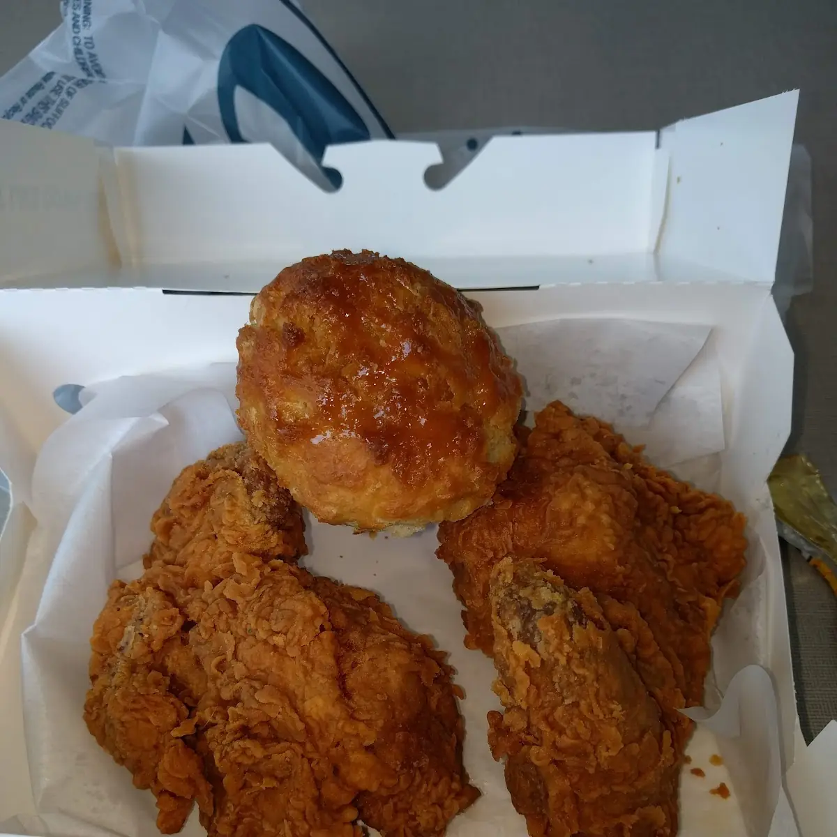 Chicken Wings with Biscuit