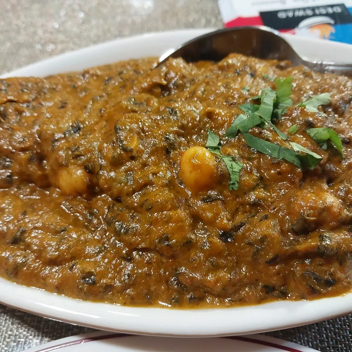 Saag Choley