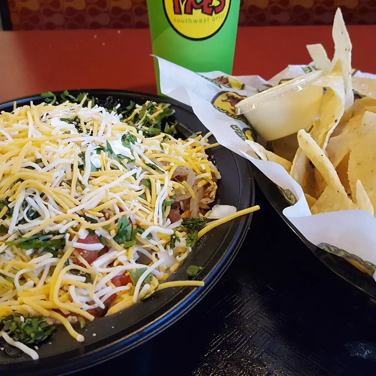 Chicken Bowl & Chips