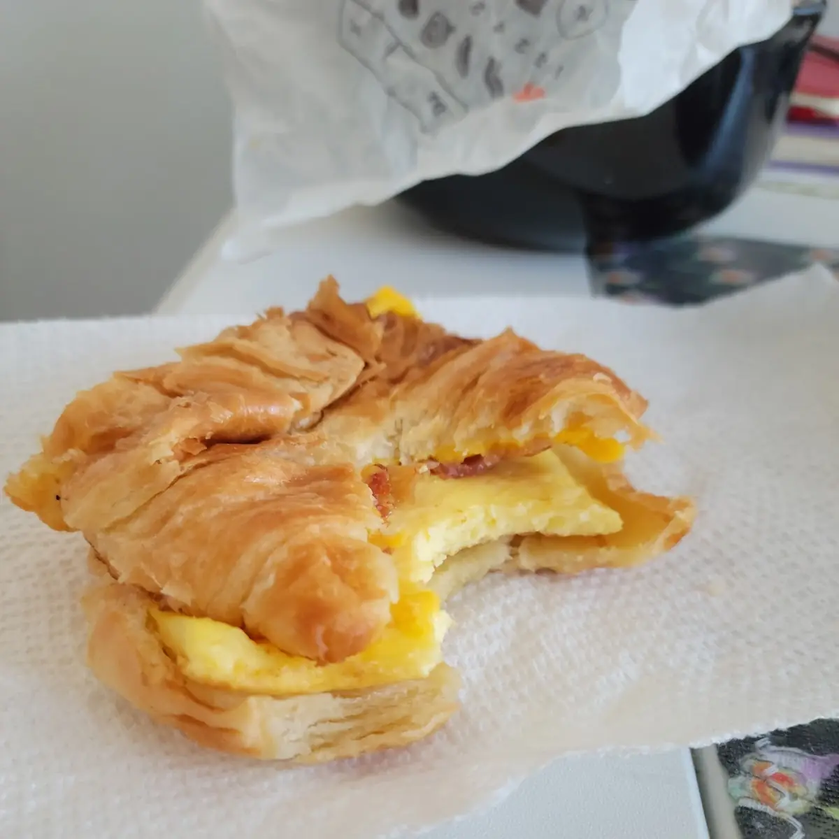Egg & Cheese Croissan'Wich