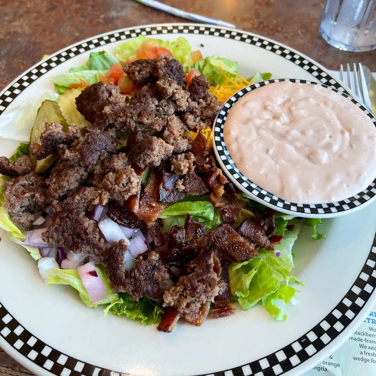 Bacon Cheeseburger Salad with Thousand Island Dressing