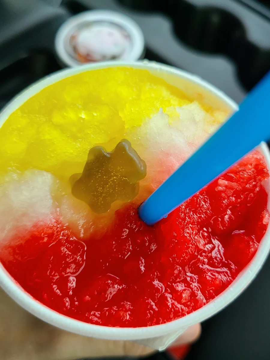 Shaved Ice w Gummies