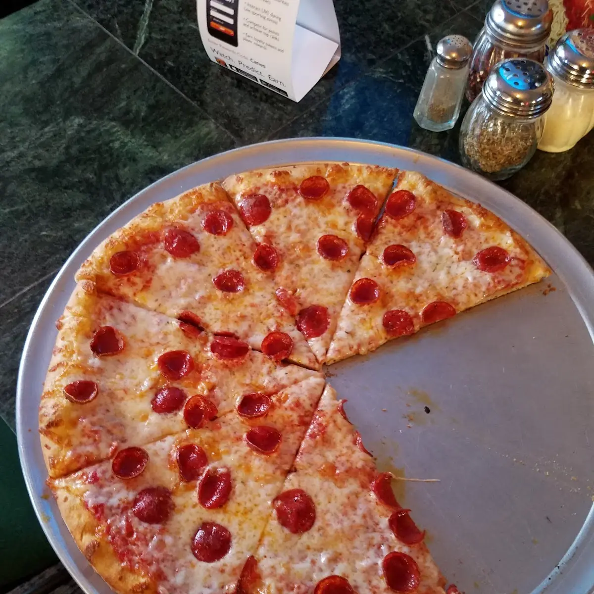 Medium Pepperoni Pizza