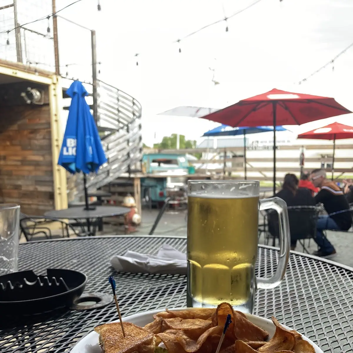 blt Chips and a Bud Light
