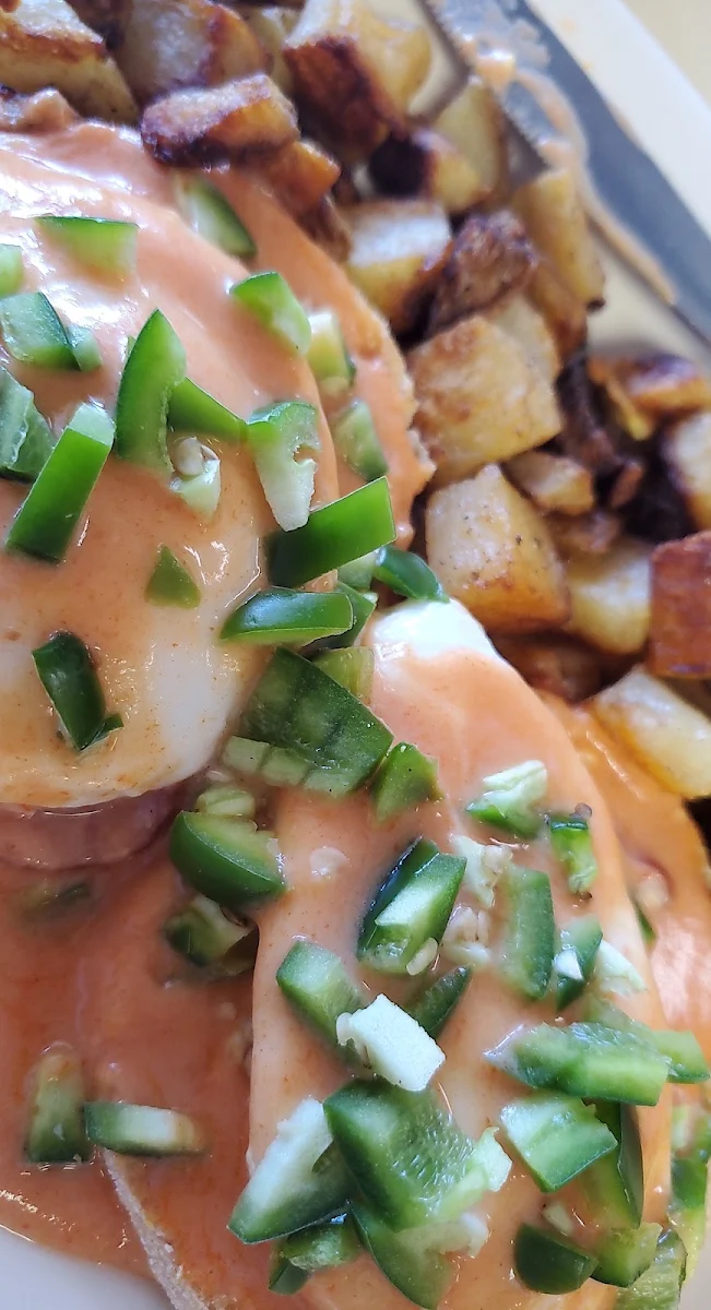 Hot Momma Eggs Benedict