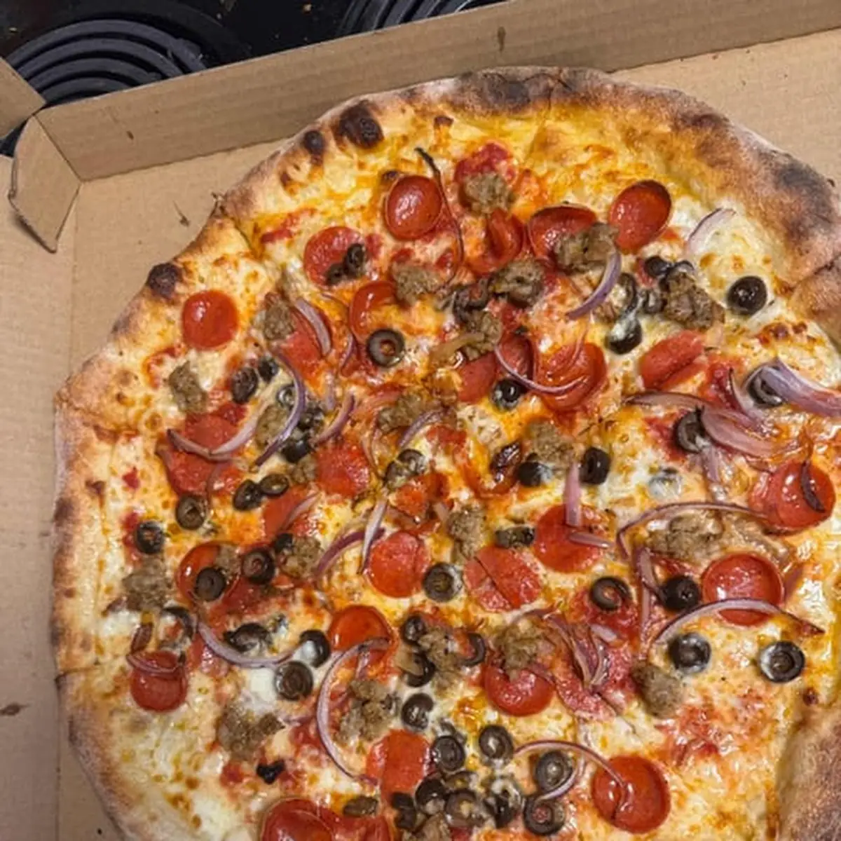 Thin Crust with Pepperoni and Mushrooms