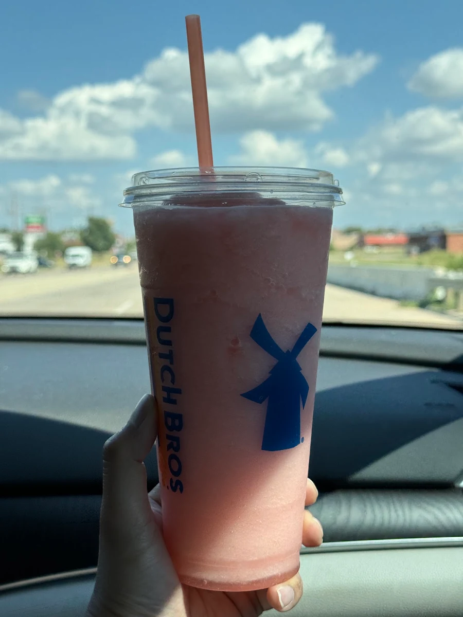Blended Strawberry Pineapple Lemonade