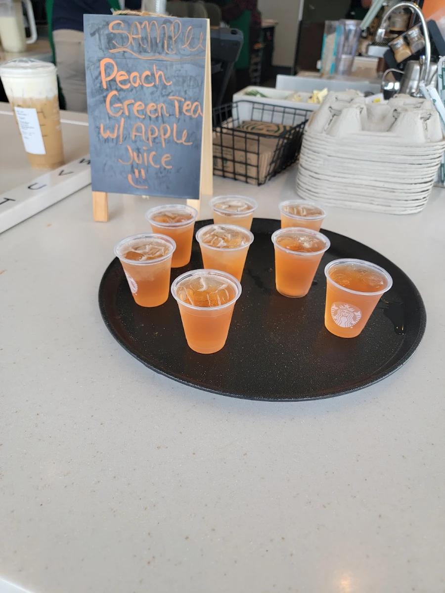 Peach Green Tea with Apple Juice