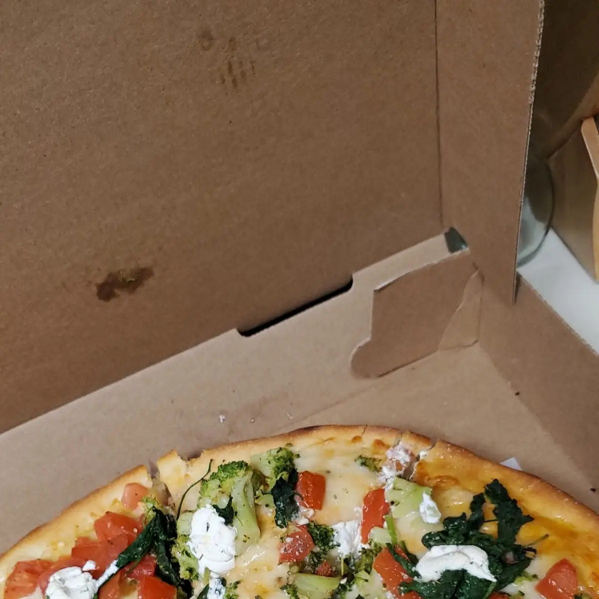 Chicago Pan White Veggie Pizza