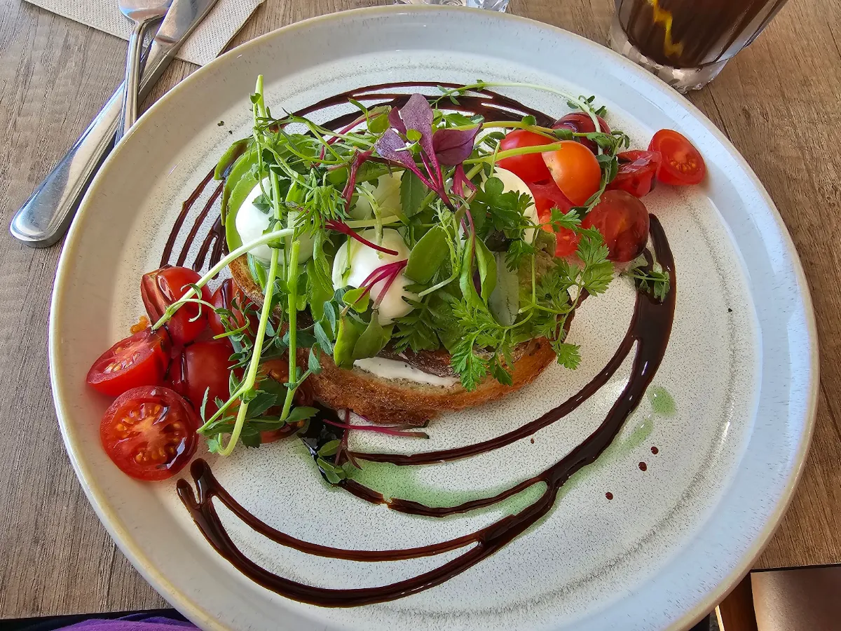 Avocado Toast, Cafe Eighty2