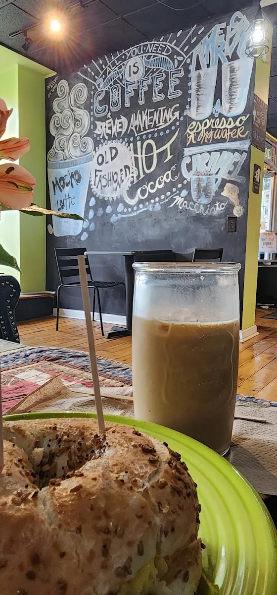 Iced Caramel Macchiato