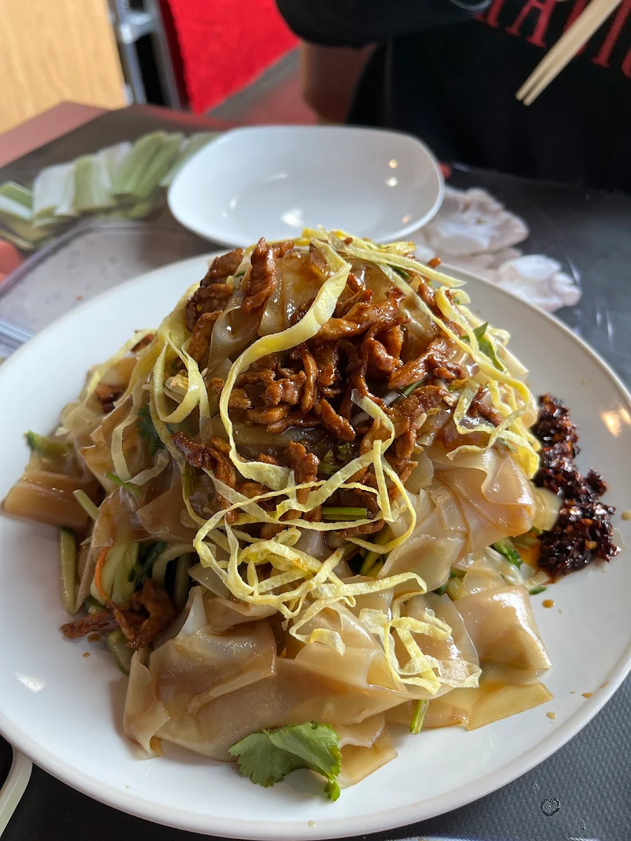 Harmony House Chow Ho Fun