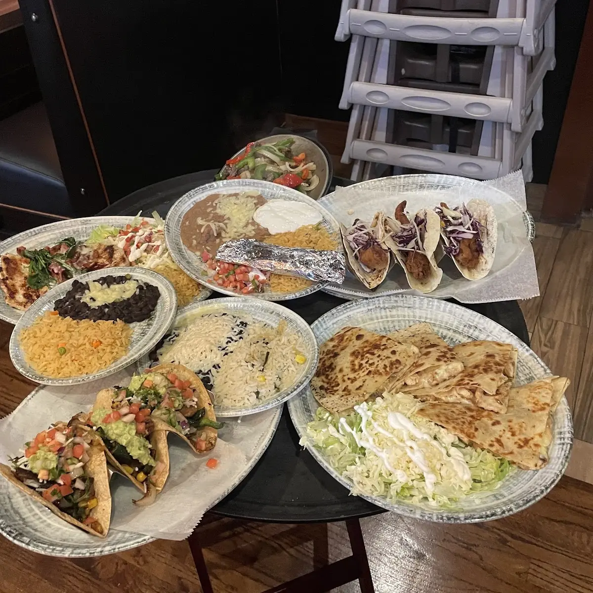 Ala Carta Quesadilla Mix Steak Y Chicken