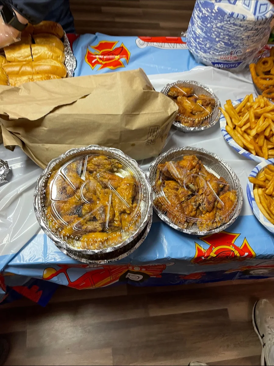 Wings & Fries