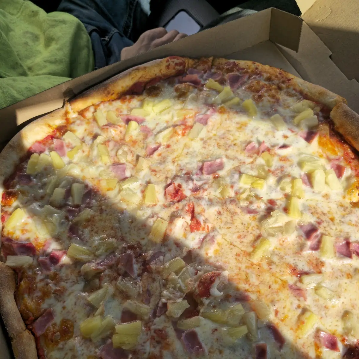 Hawaiian Pizza