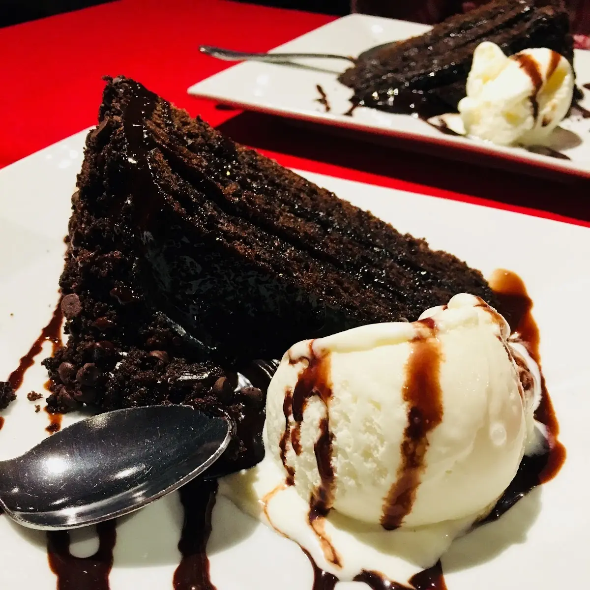 Chocolate Fudge Cake Ala Mode