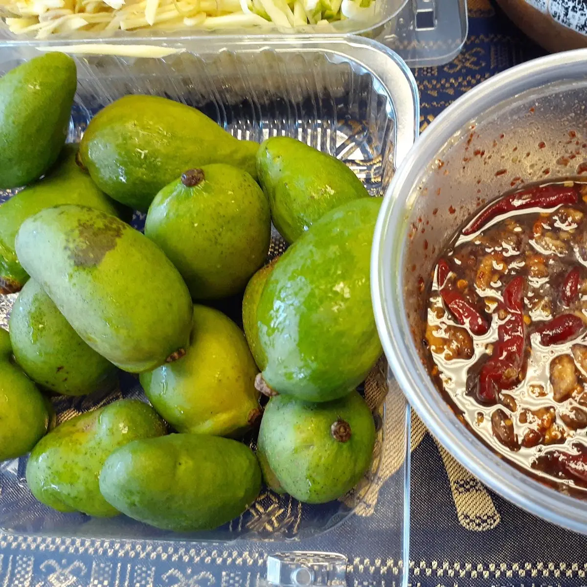 Mini Mango and Spicy Dipping Sauce