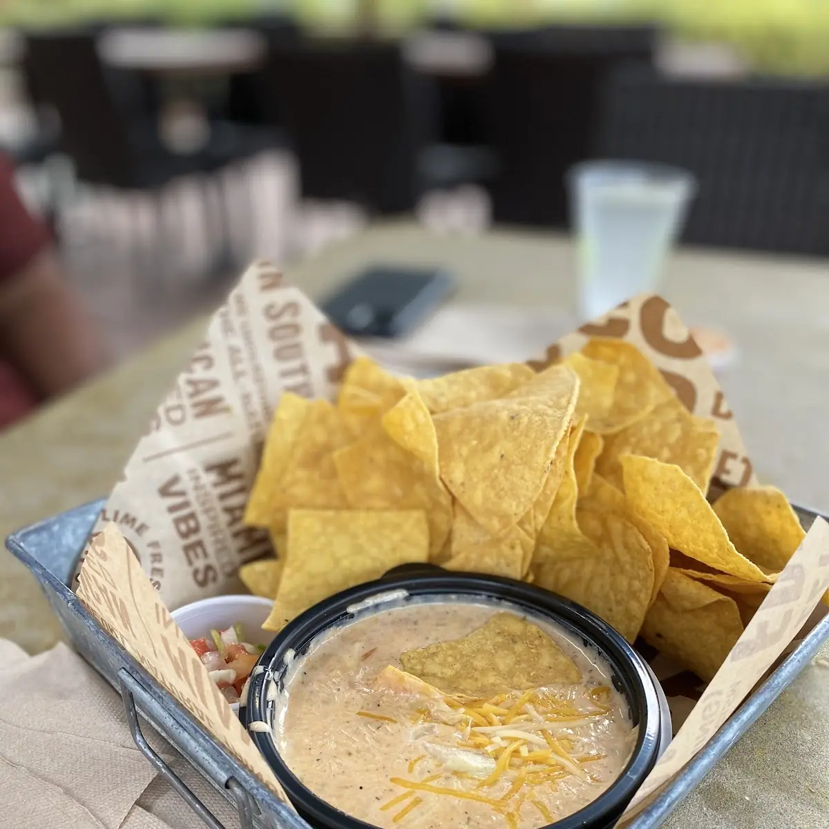 Chips & Queso