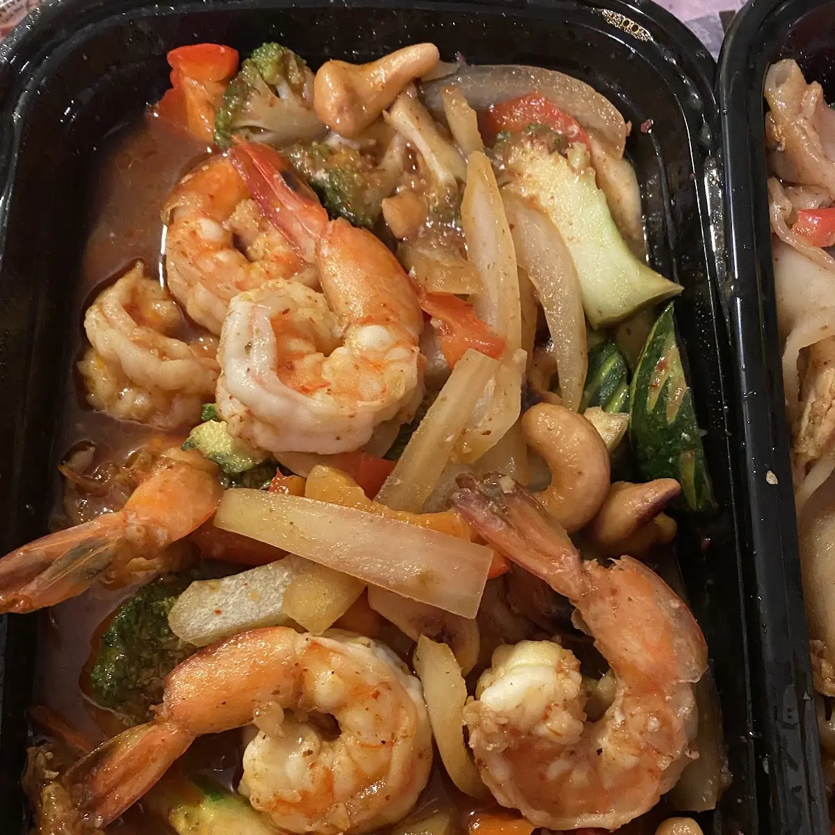 Steamed Chicken & Shrimps